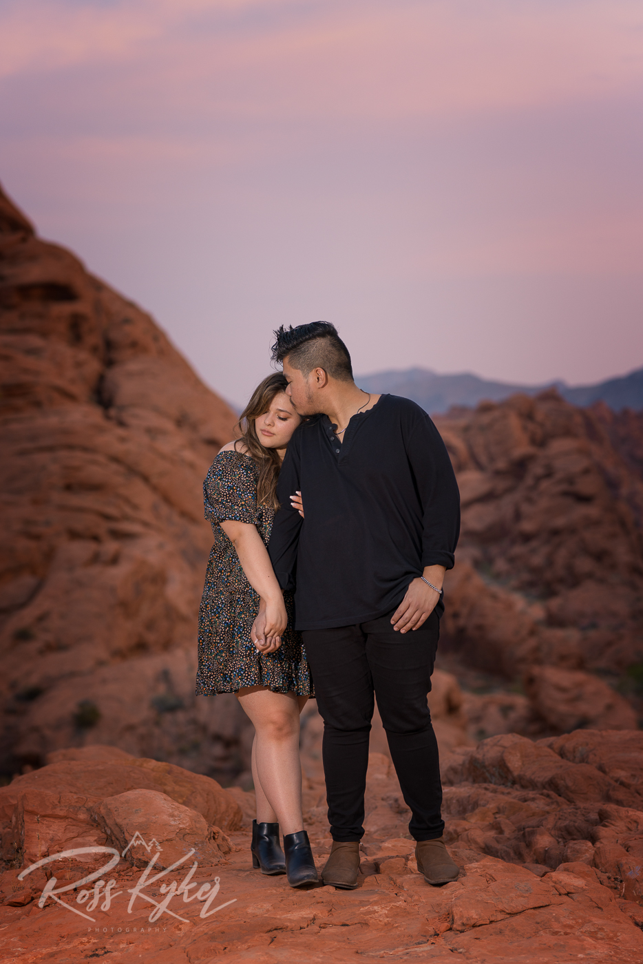 Valley of Fire engagement photos | Las Vegas Photographer