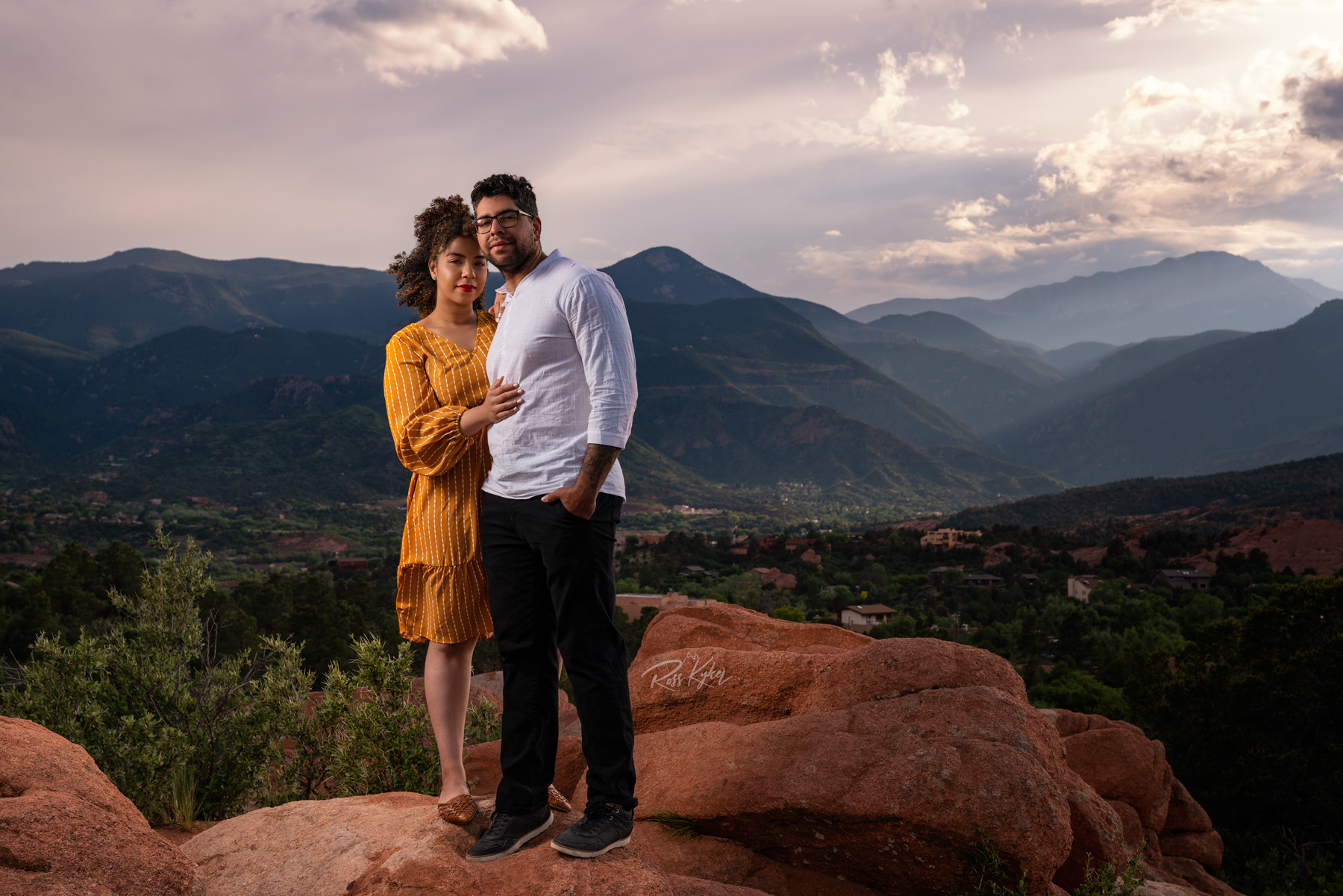 Garden of the Gods Engagement | Colorado Springs, Colorado Photographer